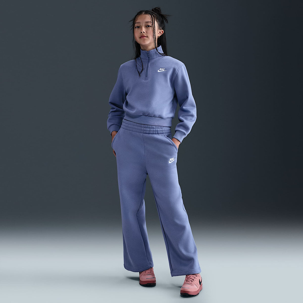Sudadera de medio cierre para niña talla grande Nike Sportswear Club Fleece – Índigo mundial/Blanco – vista 4
