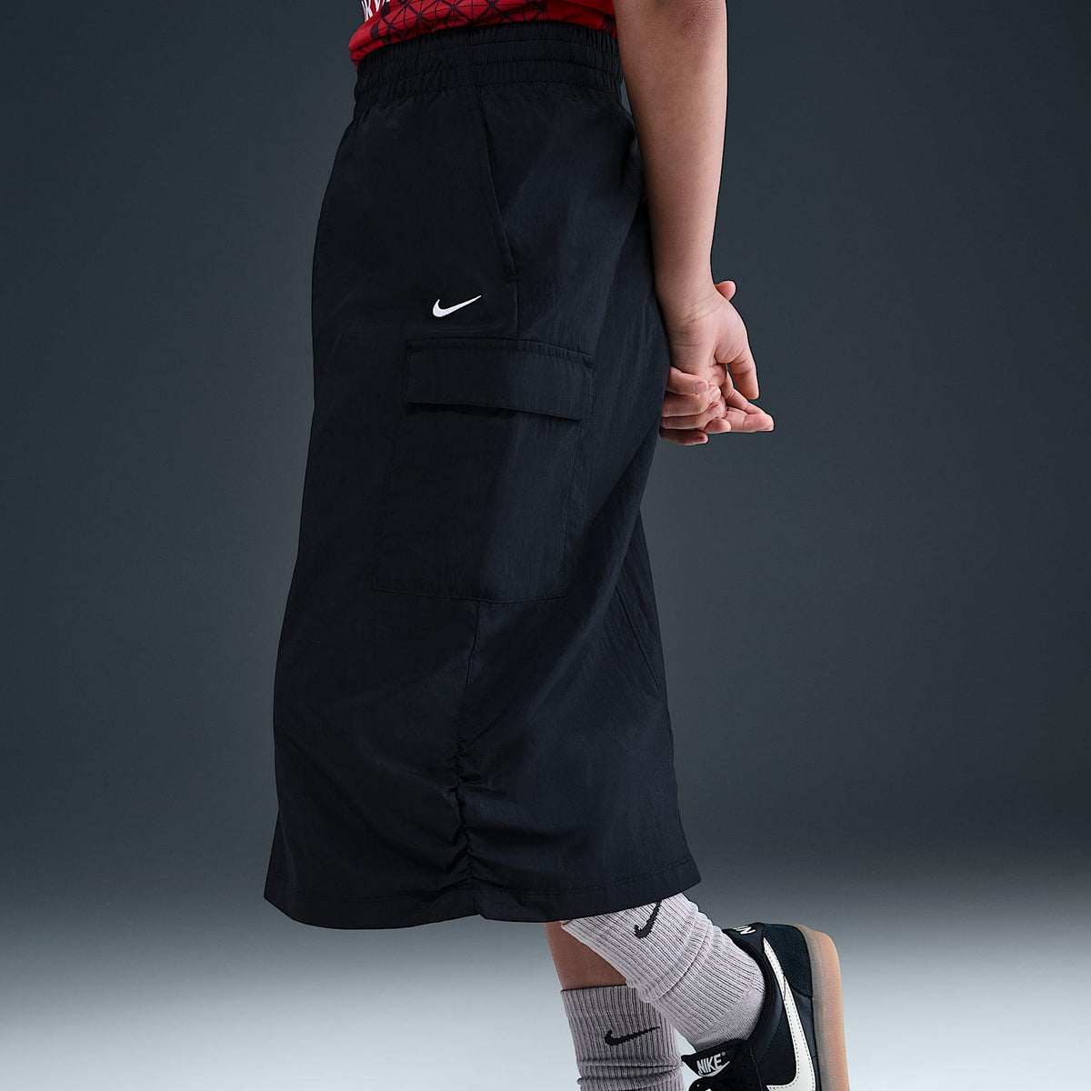 Falda para niña talla grande Nike Sportswear – Negro/Blanco – vista 2
