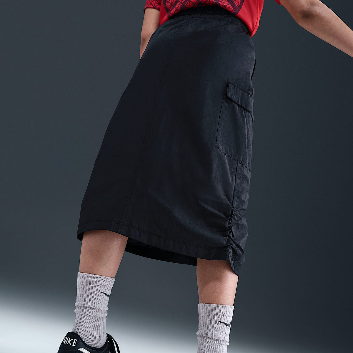 Falda para niña talla grande Nike Sportswear – Negro/Blanco – vista 3