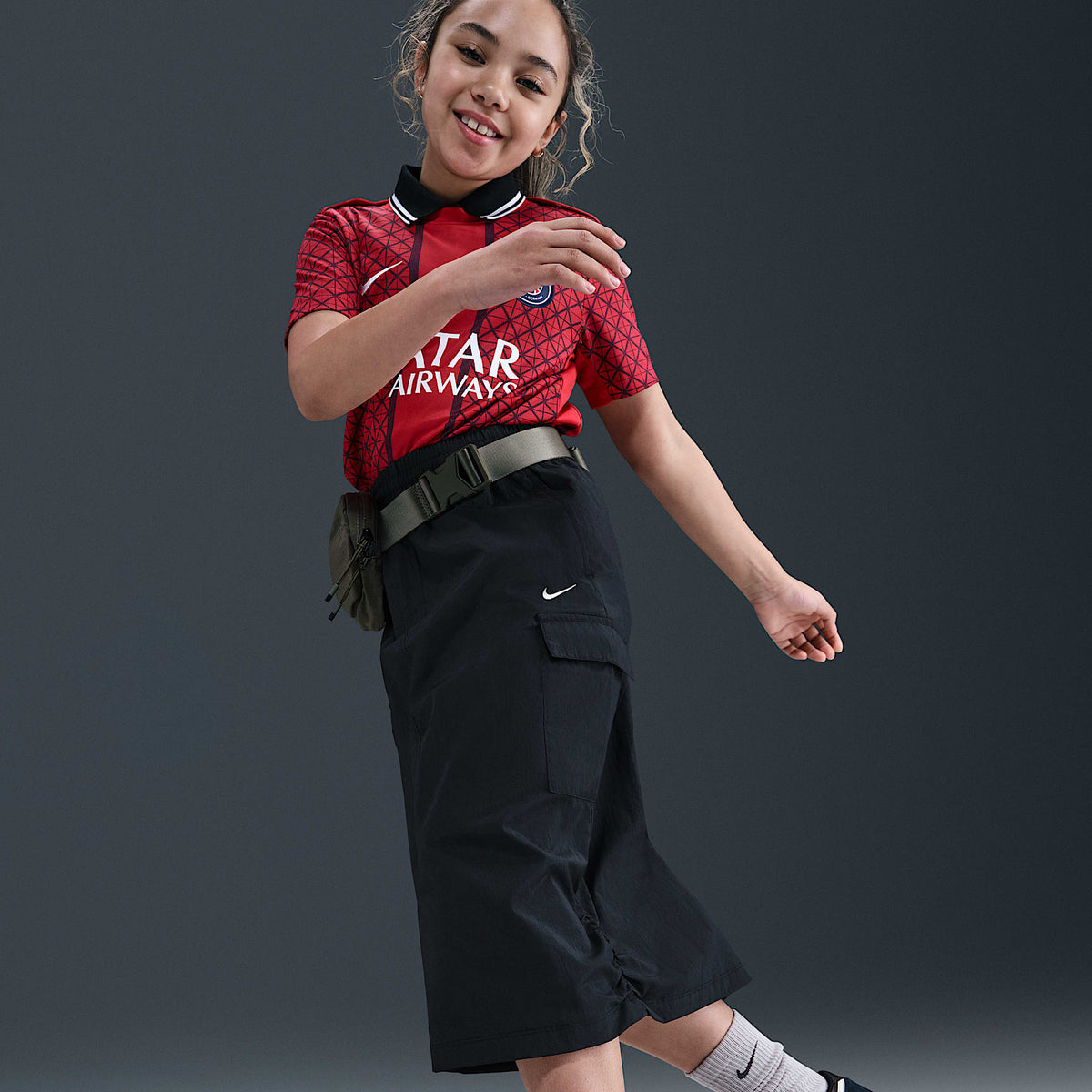 Falda para niña talla grande Nike Sportswear – Negro/Blanco – vista 5
