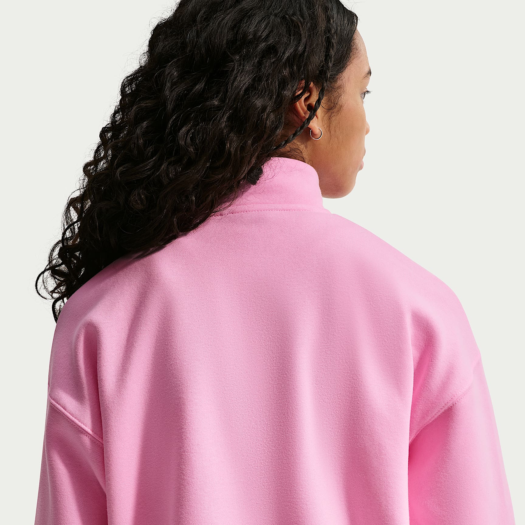 Playera oversized de cierre de 1/4 para niña talla grande Nike Sportswear Studio Fleece – Rosa amanecer/Blanco – vista 2