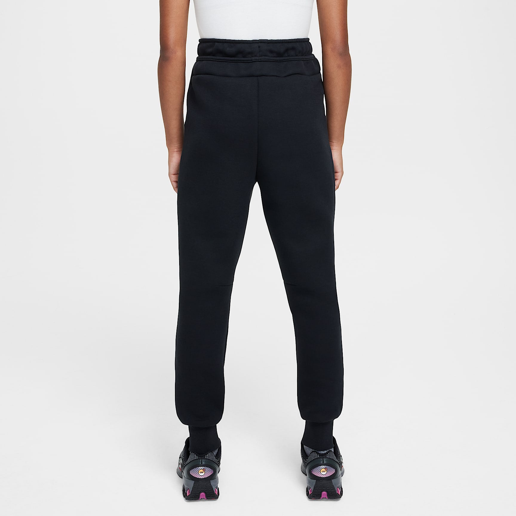 Joggers para niña Nike Sportswear Tech Fleece – Negro/Negro/Negro/Negro – vista 2