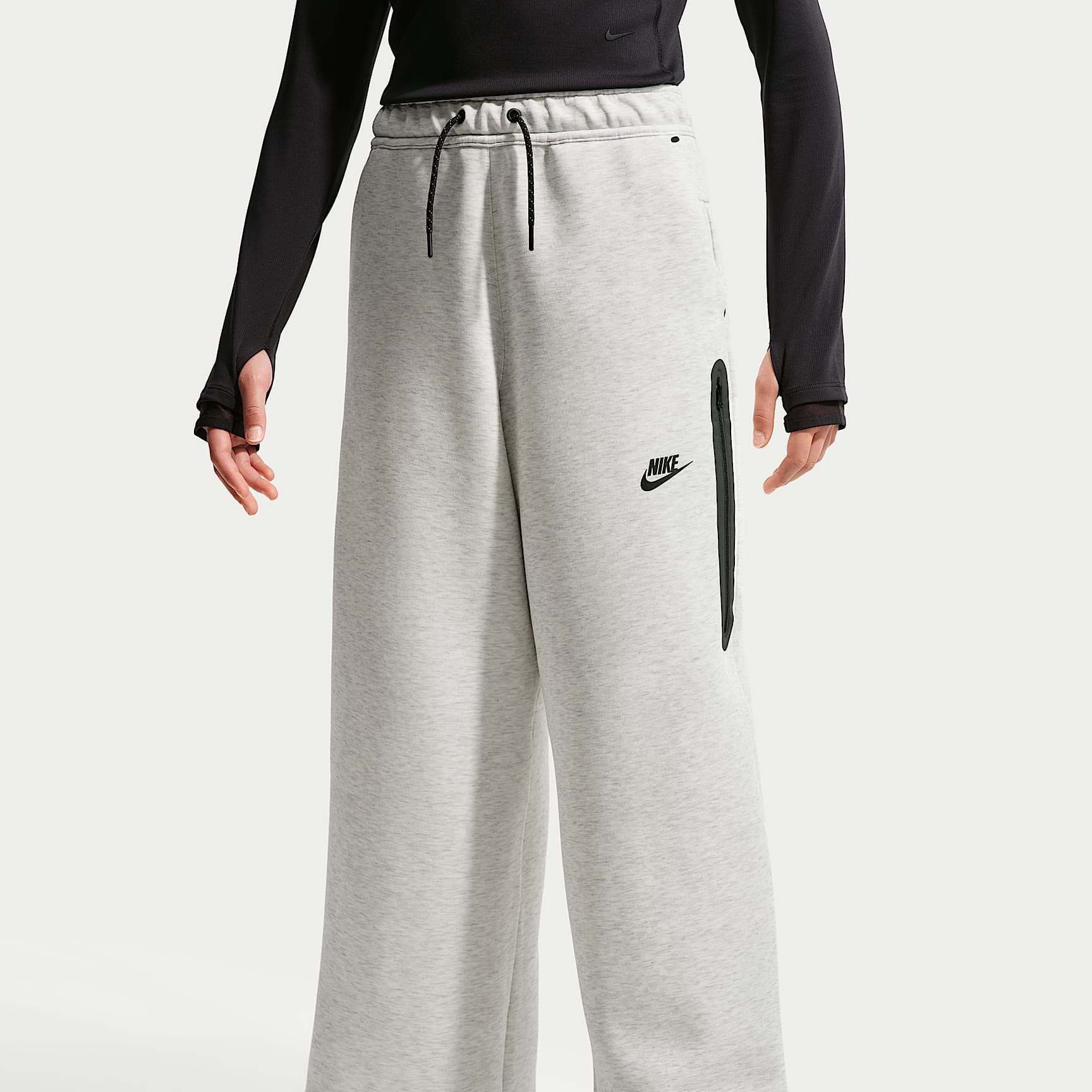 Pants de pierna ancha para niña talla grande Nike Tech Fleece – Gris claro jaspeado/Jaspeado/Negro – vista 2