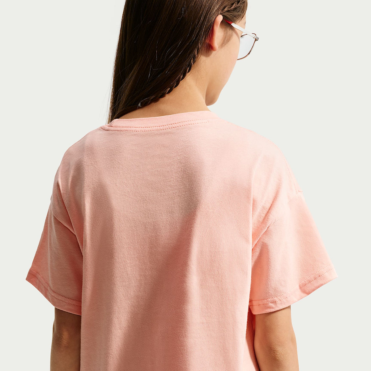 Playera para niña talla grande Nike Sportswear Essential – Naranja ártico – vista 2