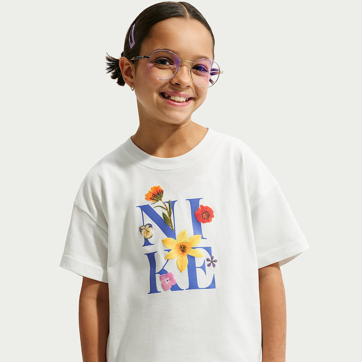 Playera cuadrada para niños talla grande Nike Sportswear – Blanco cumbre/Zafiro – vista 1