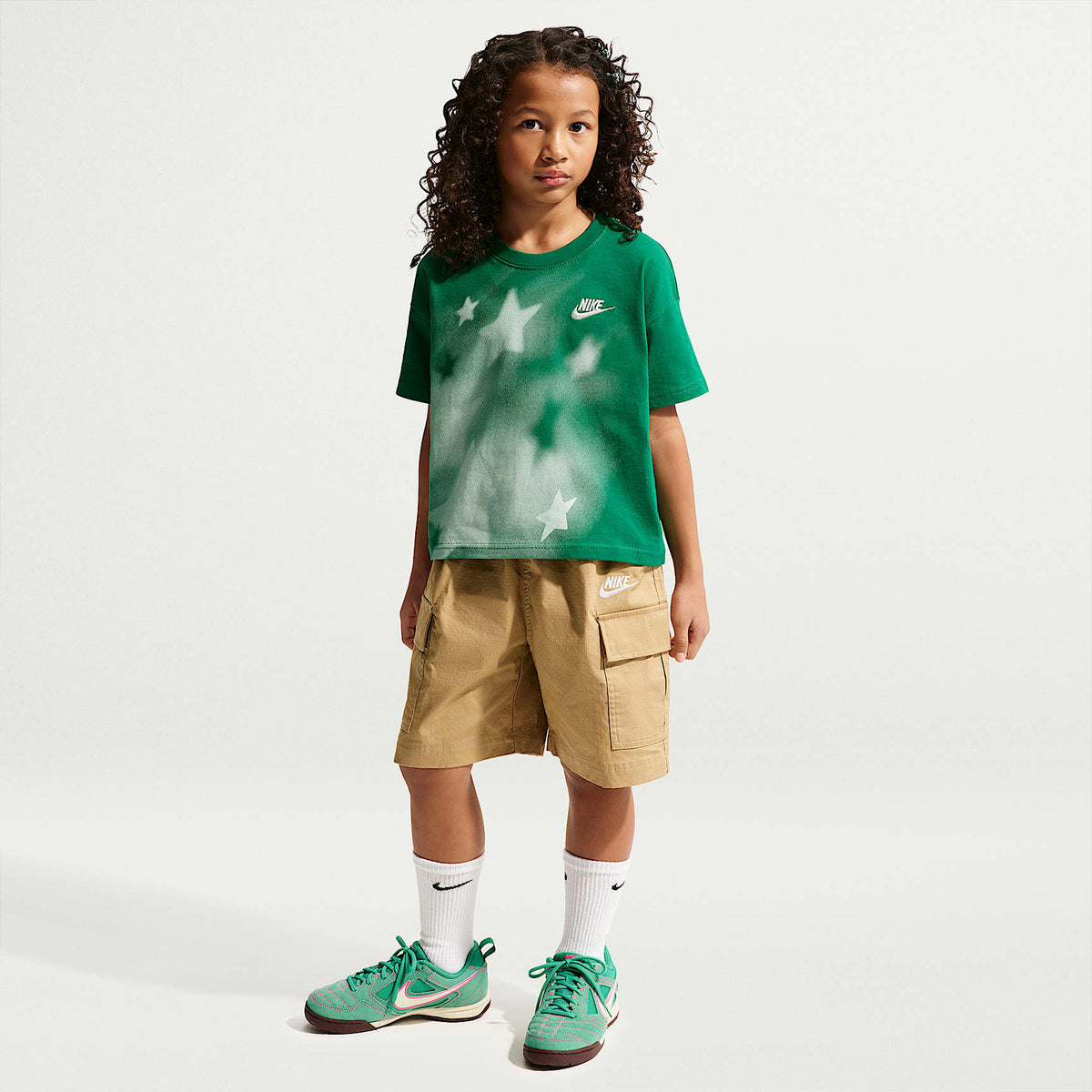 Playera para niña talla grande Nike Sportswear – Malaquita – vista 4