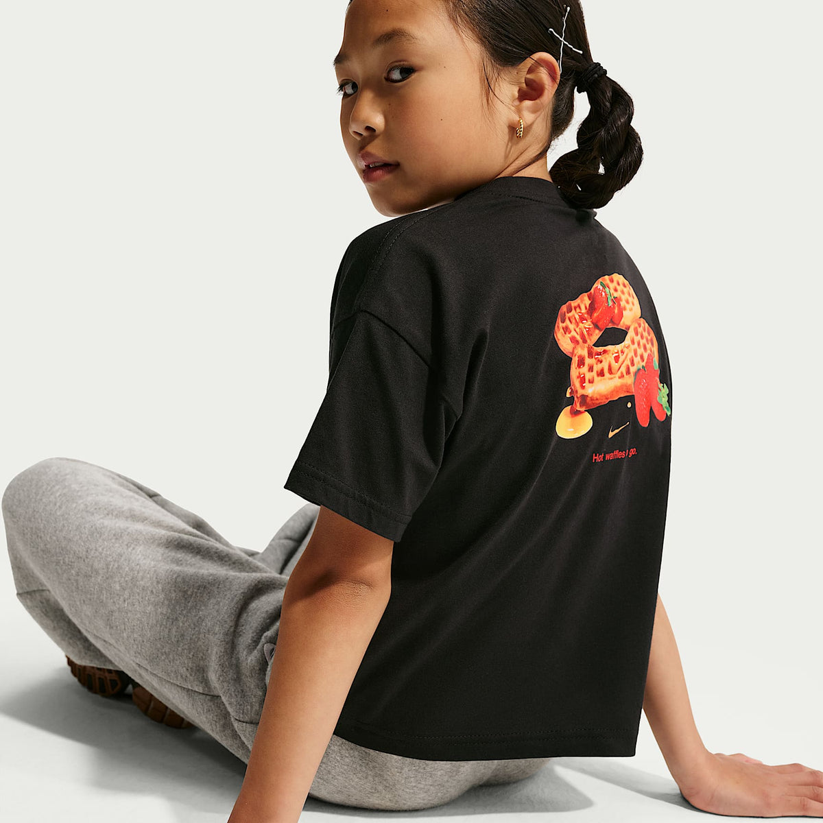 Playera para niña talla grande Nike Sportswear – Negro – vista 3