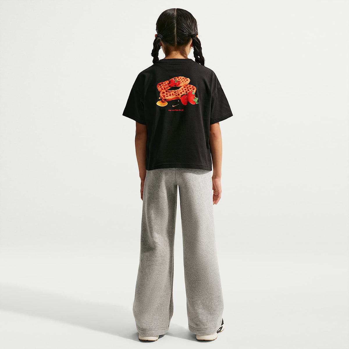 Playera para niña talla grande Nike Sportswear – Negro – vista 5