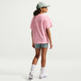 Playera para niña talla grande Nike Sportswear Essential – Rosa suave medio – vista 5