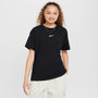 Playera para niña talla grande Nike Sportswear Essential – Negro – vista 1