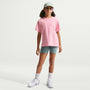 Playera para niña talla grande Nike Sportswear Essential – Rosa suave medio – vista 4
