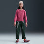 Playera de manga larga para niña talla grande Nike Sportswear Essential – Remolacha dulce – vista 4