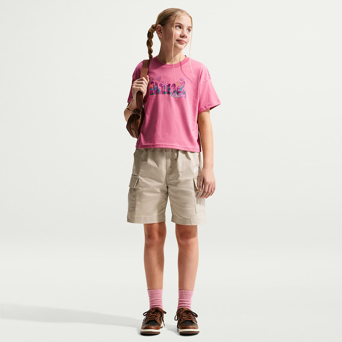 Playera para niña talla grande Nike Sportswear – Peonía – vista 4