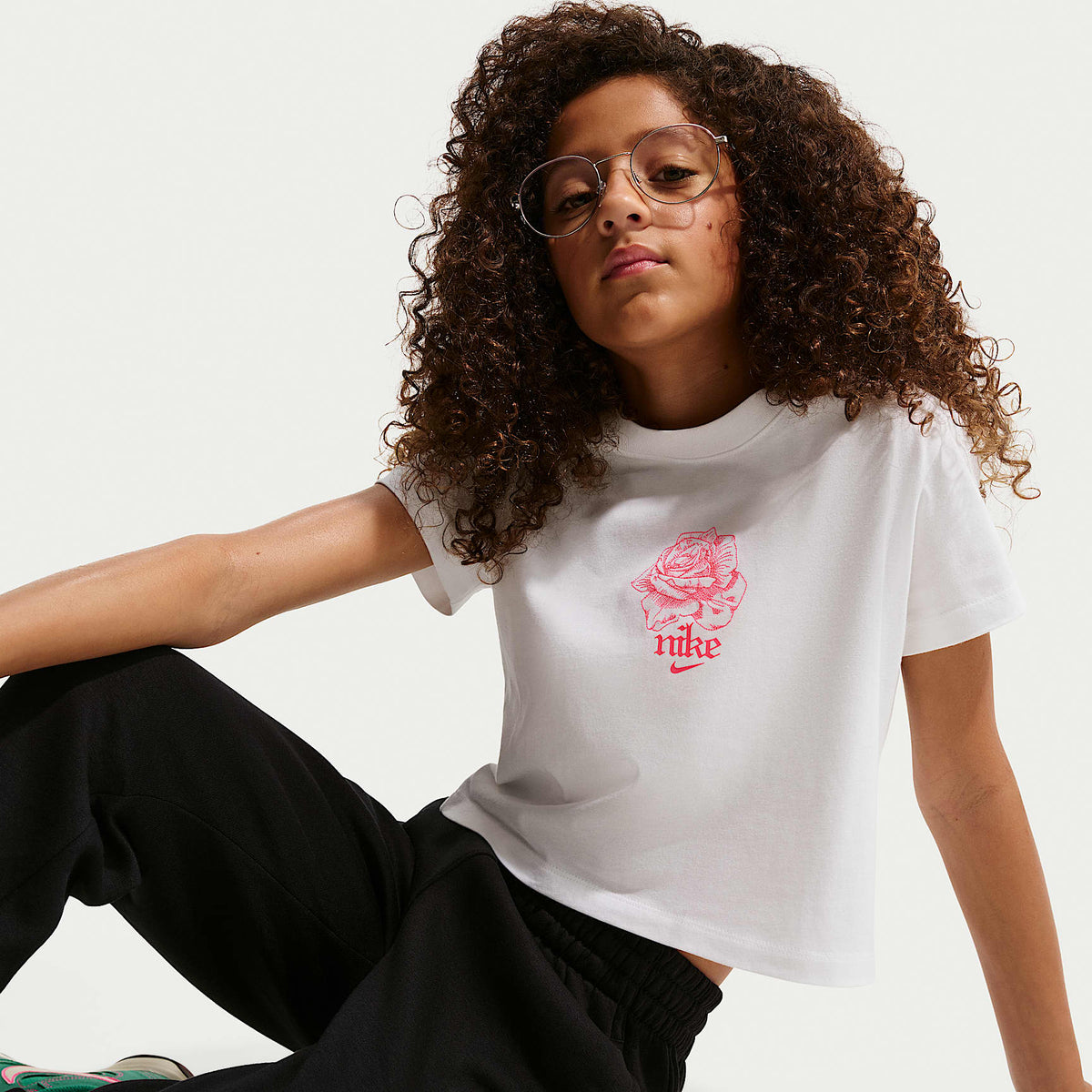 Playera recortada para niña talla grande Nike Sportswear – Blanco – vista 3