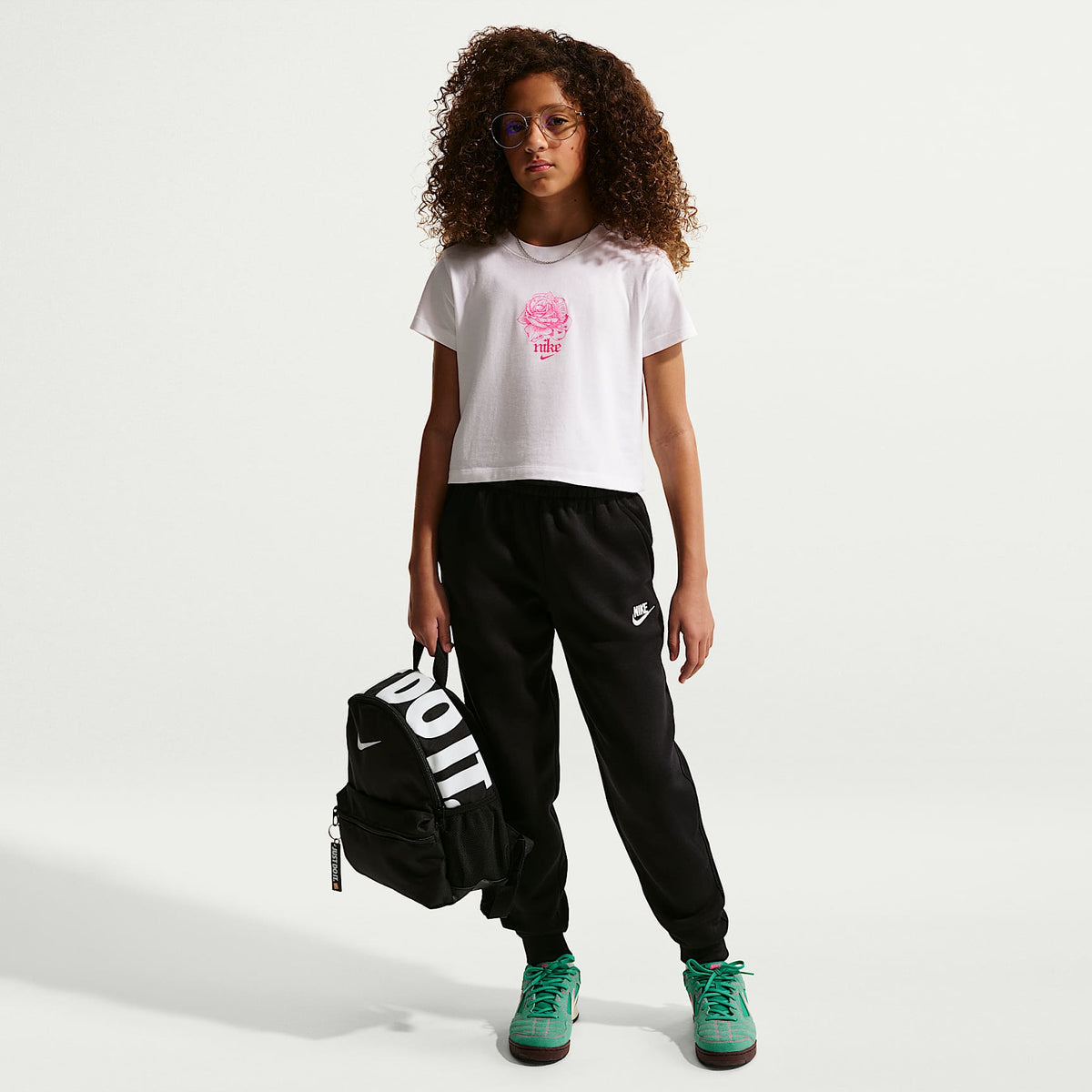 Playera recortada para niña talla grande Nike Sportswear – Blanco – vista 4
