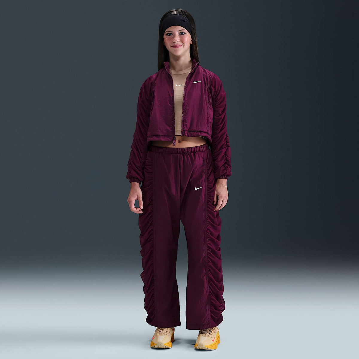 Pants de tejido Woven para niña Nike Sportswear – Burdeos/Blanco – vista 1