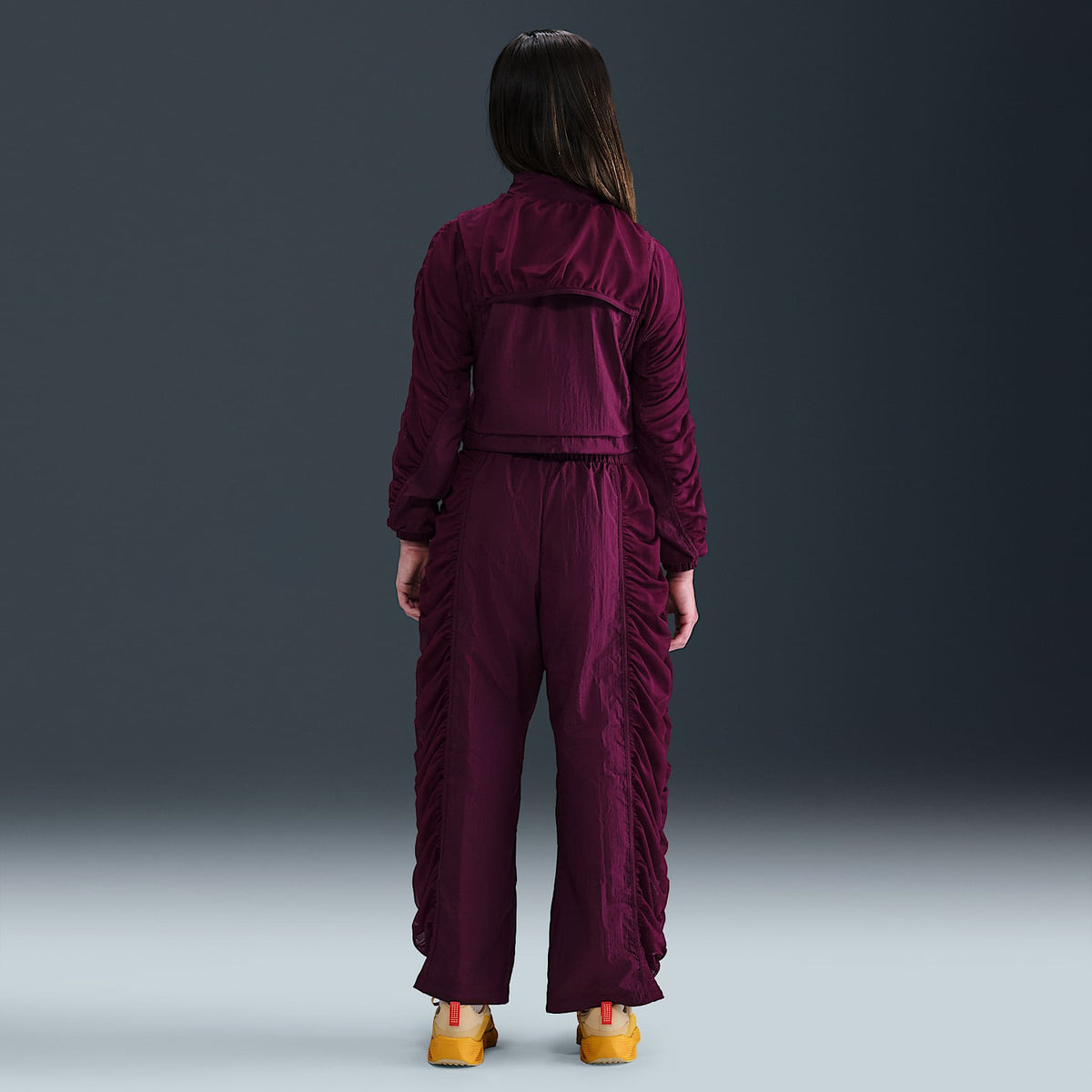 Pants de tejido Woven para niña Nike Sportswear – Burdeos/Blanco – vista 4
