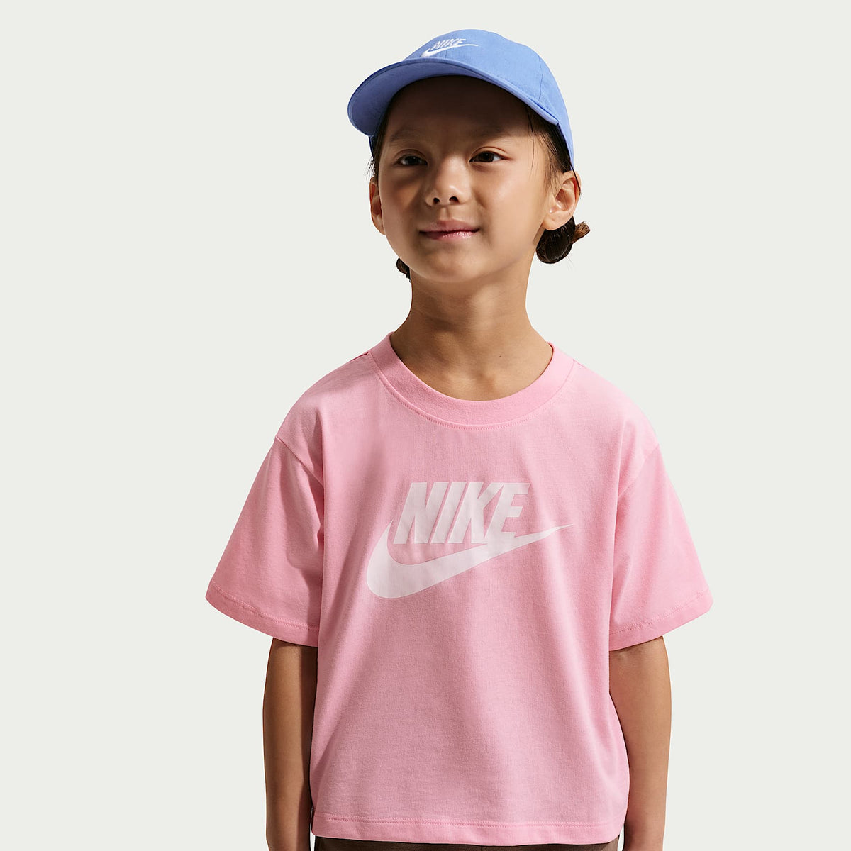 Playera Club Boxy para niños talla pequeña Nike – Rosa – vista 1