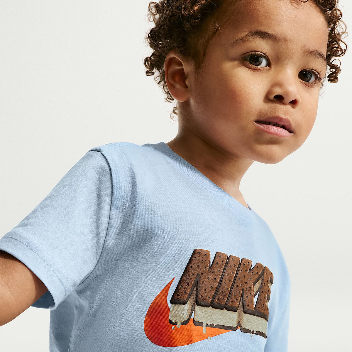 Playera Ice Cream Sandwich para niños pequeños Nike – Azul hidrógeno – vista 3