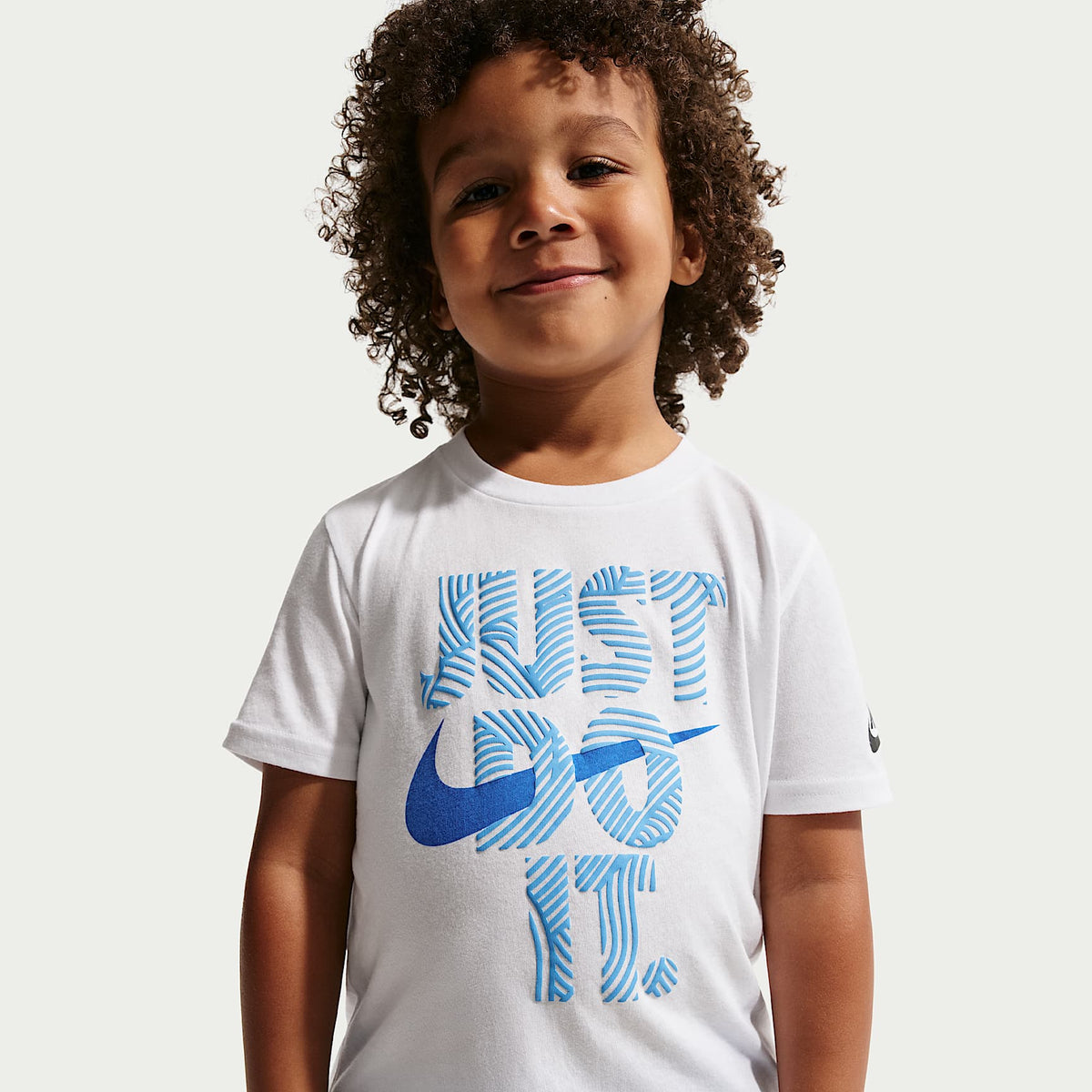 Playera con gráfico infantil Nike In The Zone – Blanco – vista 1
