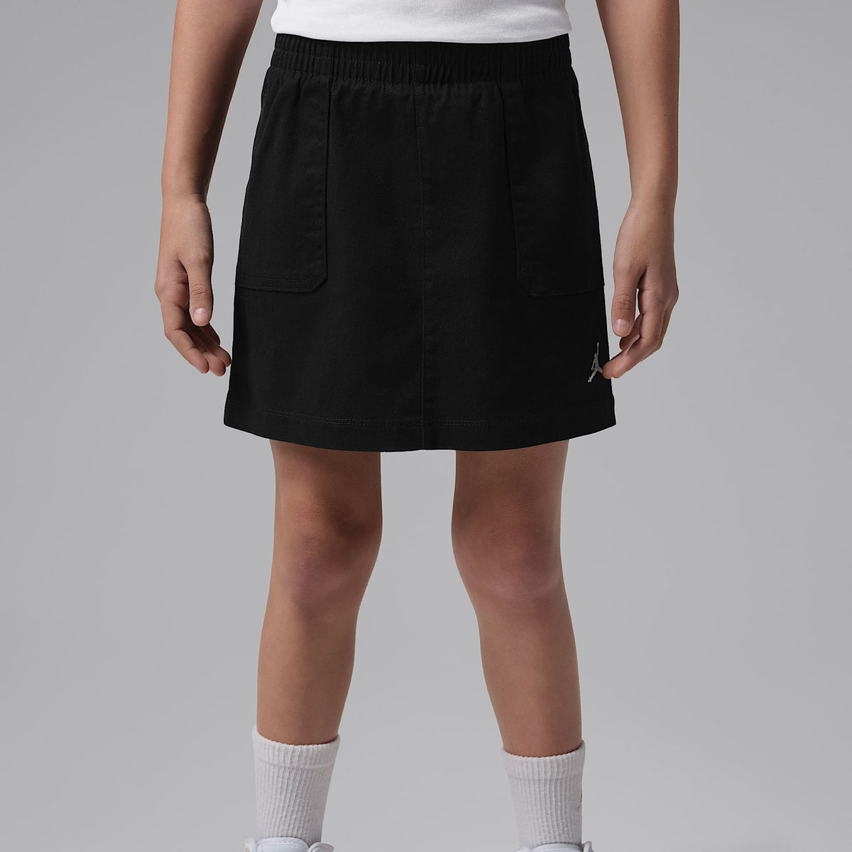 Conjunto de dos piezas con falda I Heart Jordan para niños talla pequeña Jordan – Negro – vista 6
