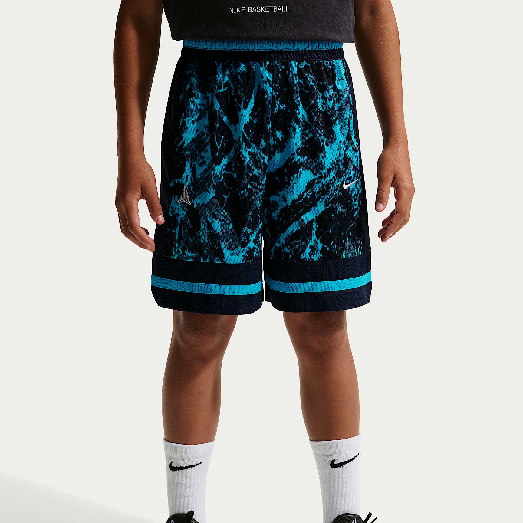 Shorts de básquetbol Dri-FIT para niños talla grande Ja – Obsidiana/Azul corriente claro – vista 2
