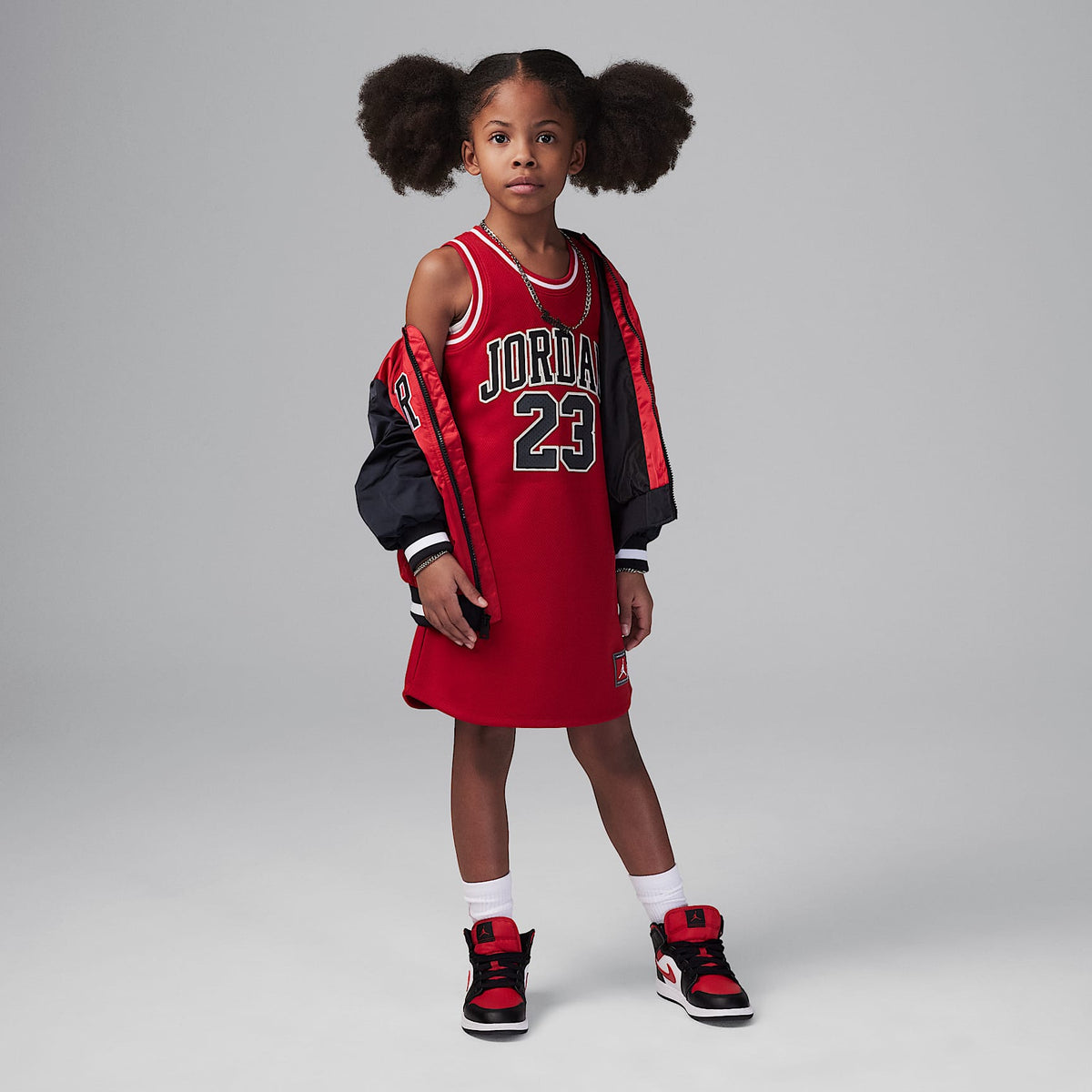 Vestido de tela de punto 23 para niños talla pequeña Jordan – Rojo gimnasio – vista 5
