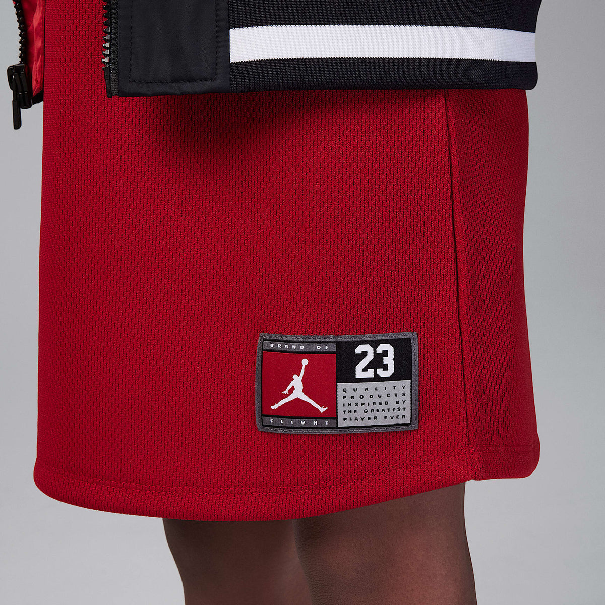 Vestido de tela de punto 23 para niños talla pequeña Jordan – Rojo gimnasio – vista 4