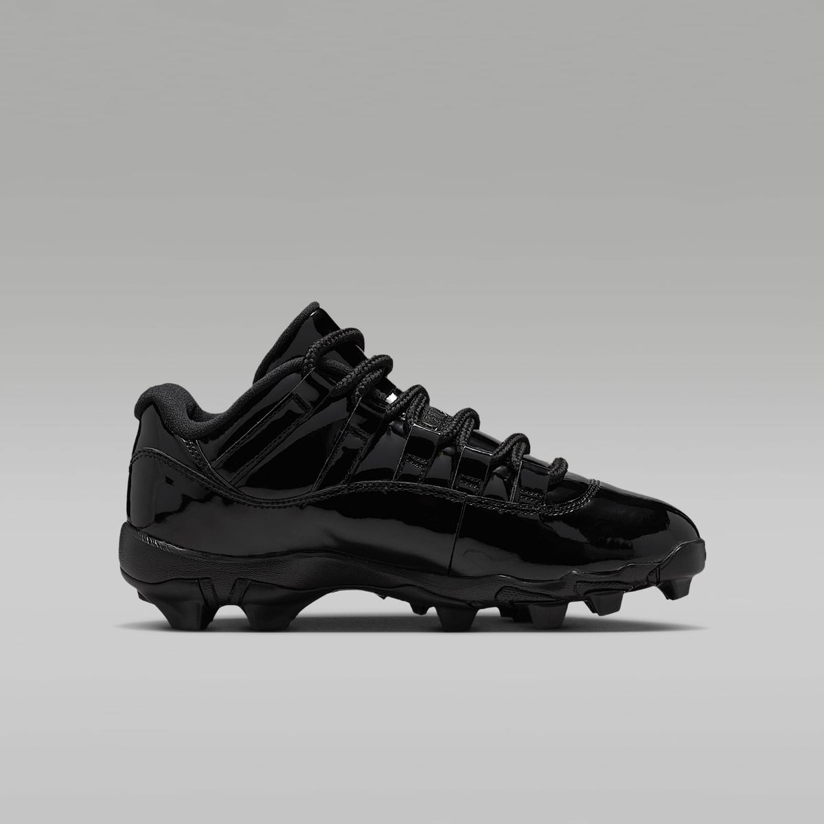 Jordan 11 Low – Negro/Plata metalizado – vista 3