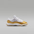 Jordan 11 Retro Low "Mother's Day" – Blanco/Oro team/Oro metalizado – vista 3