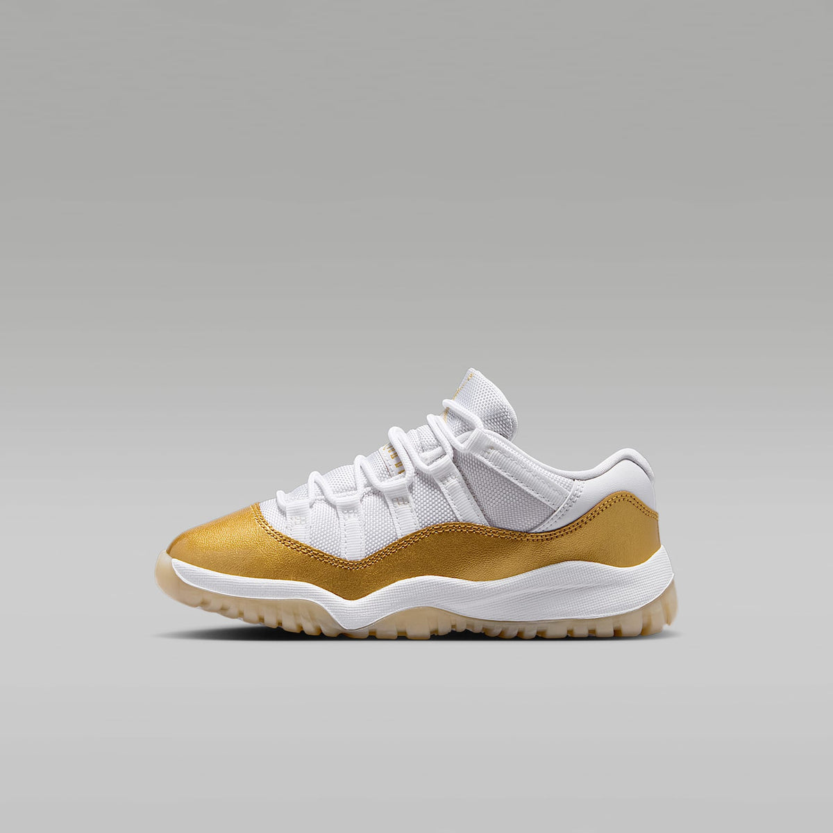 Jordan 11 Retro Low "Mother's Day" – Blanco/Oro team/Oro metalizado – vista 1