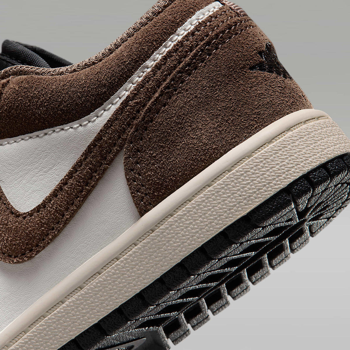 Jordan 1 Low – Pelaje pardo/Fantasma/Vela/Negro – vista 8