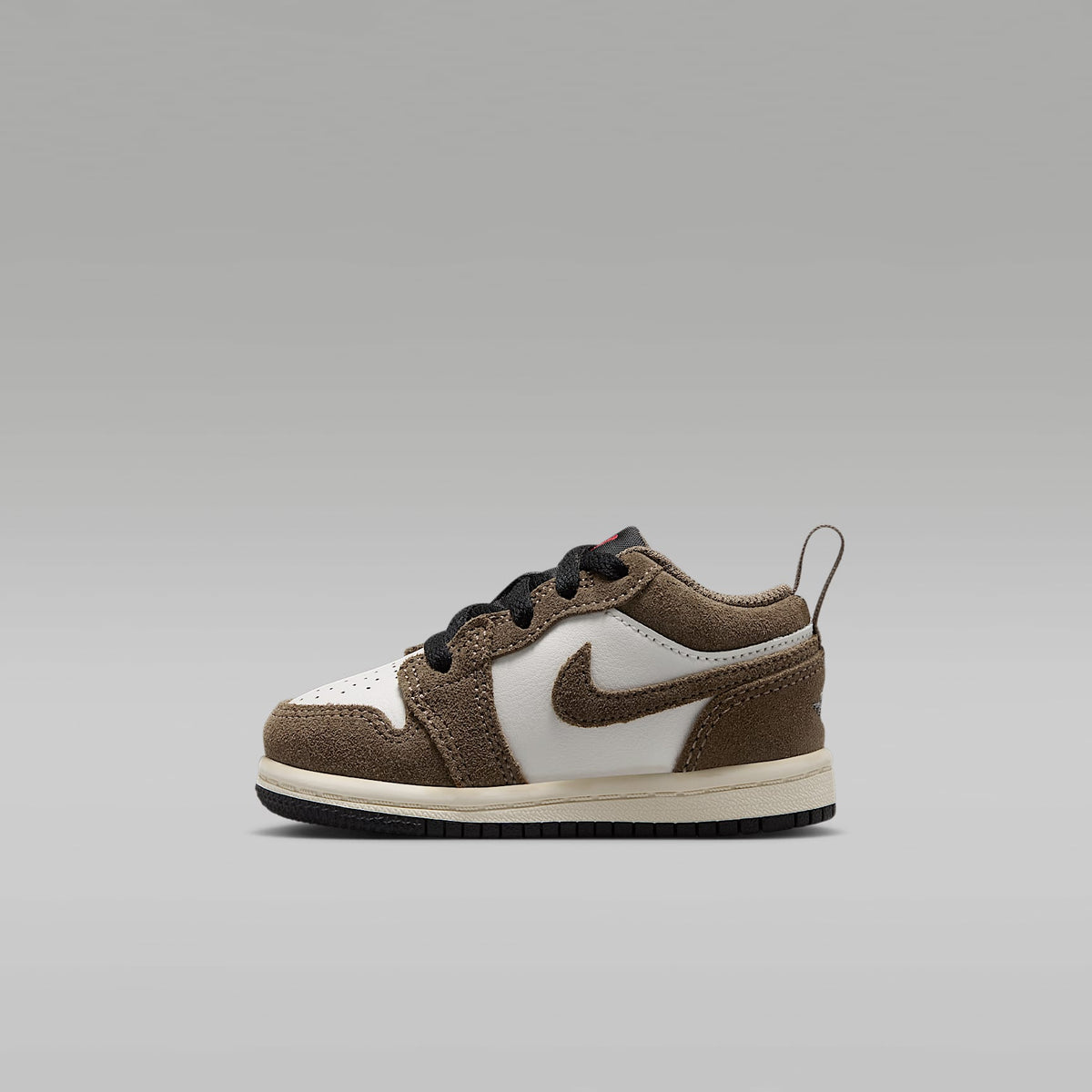 Jordan 1 Low – Pelaje pardo/Fantasma/Vela/Negro – vista 1