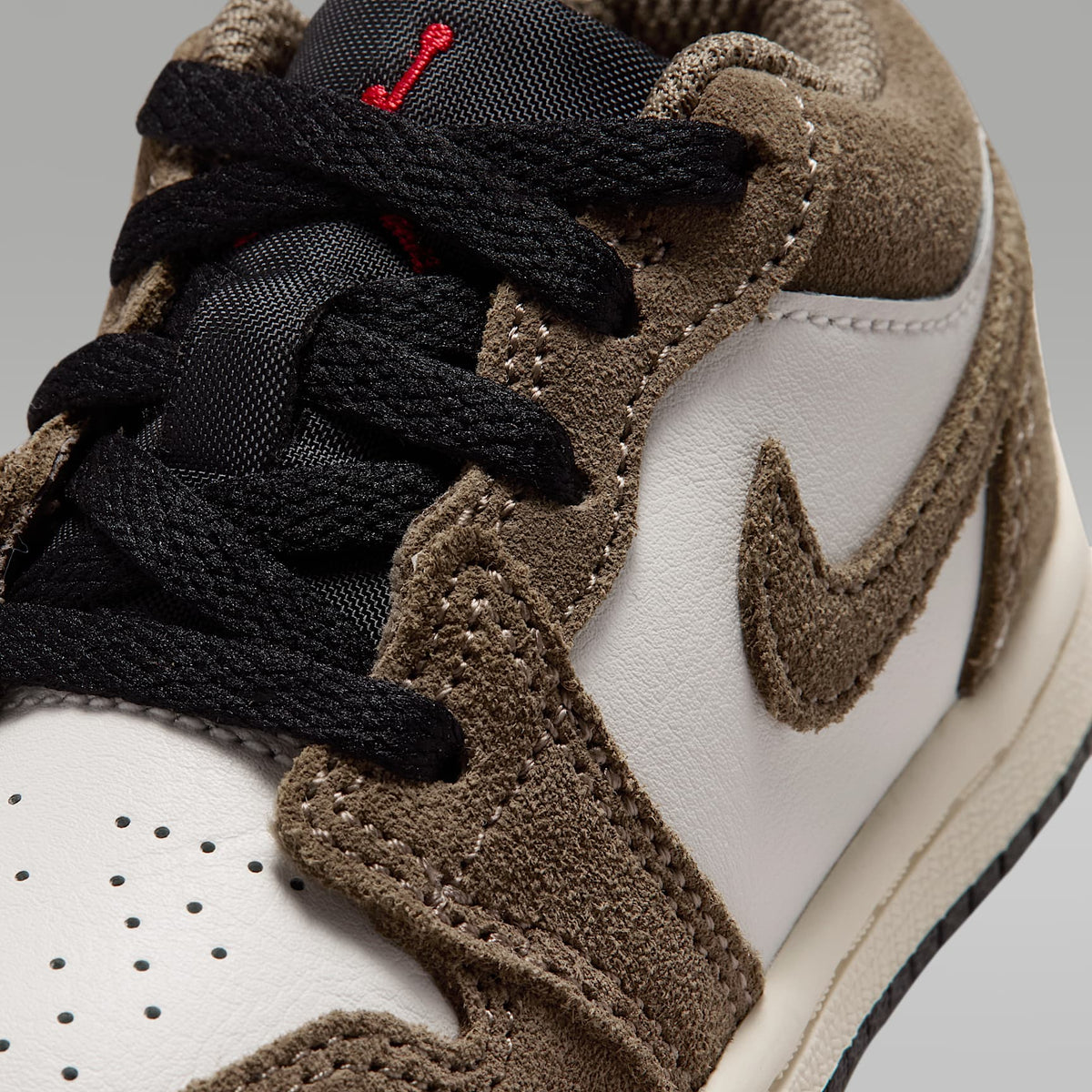 Jordan 1 Low – Pelaje pardo/Fantasma/Vela/Negro – vista 7