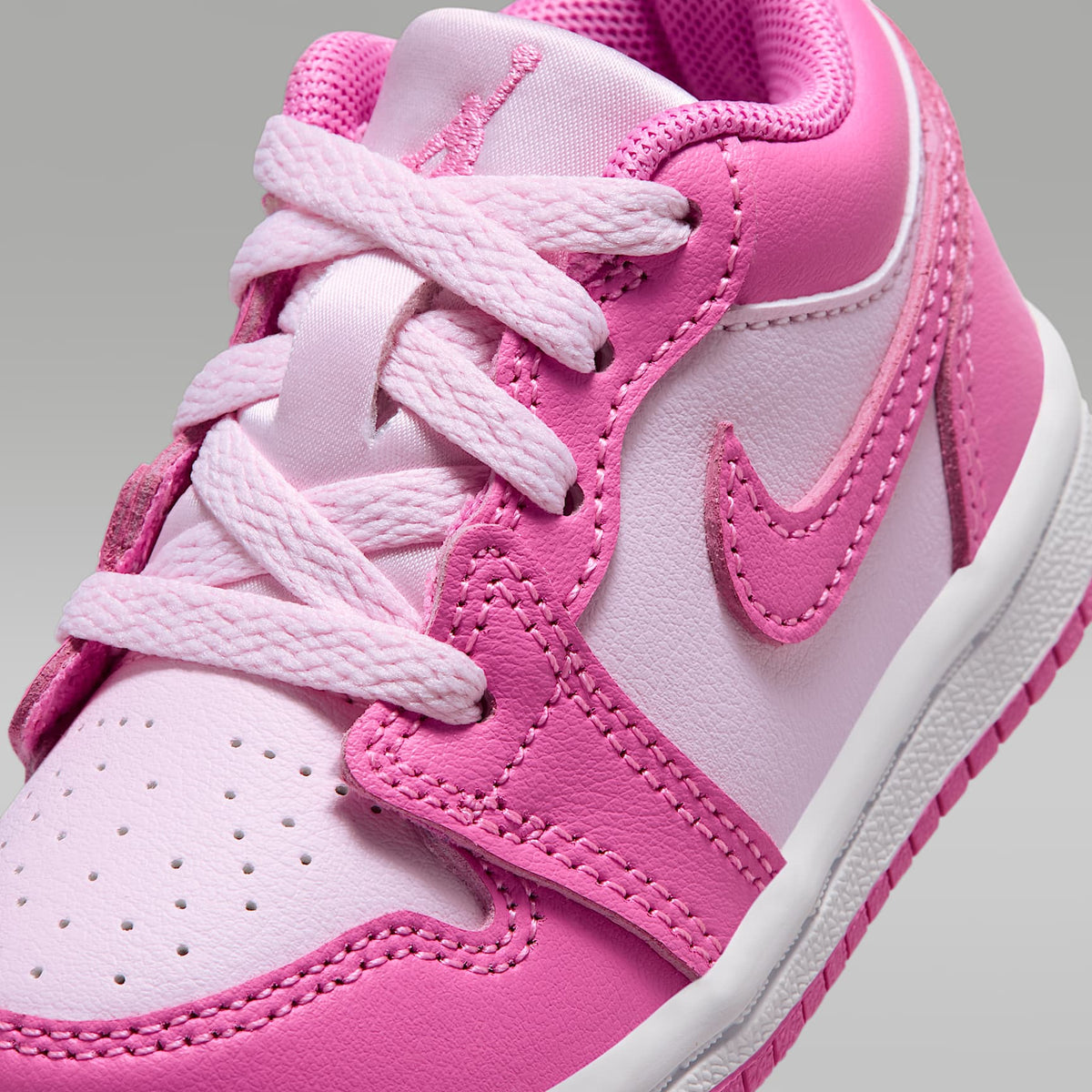 Jordan 1 Low – Rosa china/Blanco/Espuma rosa – vista 7