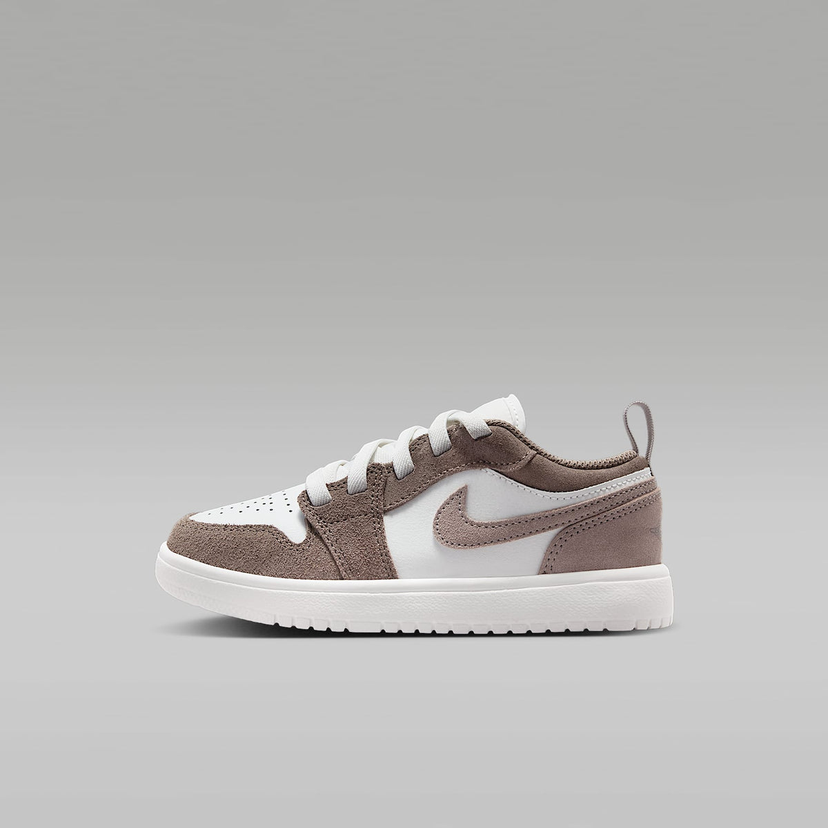 Jordan 1 Low Alt – Gris oliva/Blanco cumbre/Marfil pálido/Piedra enigma – vista 1