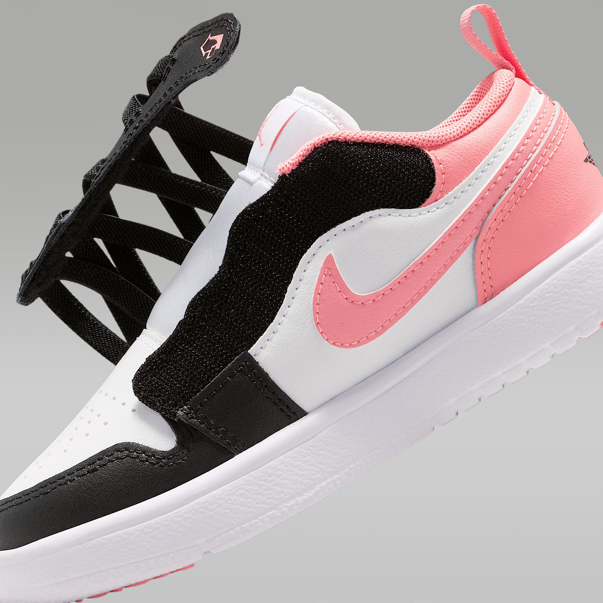 Jordan 1 Low Alt – Negro/Blanco/Rosa mirada – vista 9