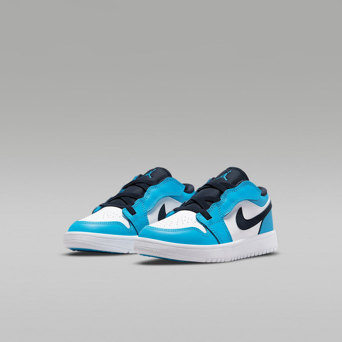 Jordan 1 Low Alt – Blanco/Obsidiana/Azul celeste oscuro – vista 5