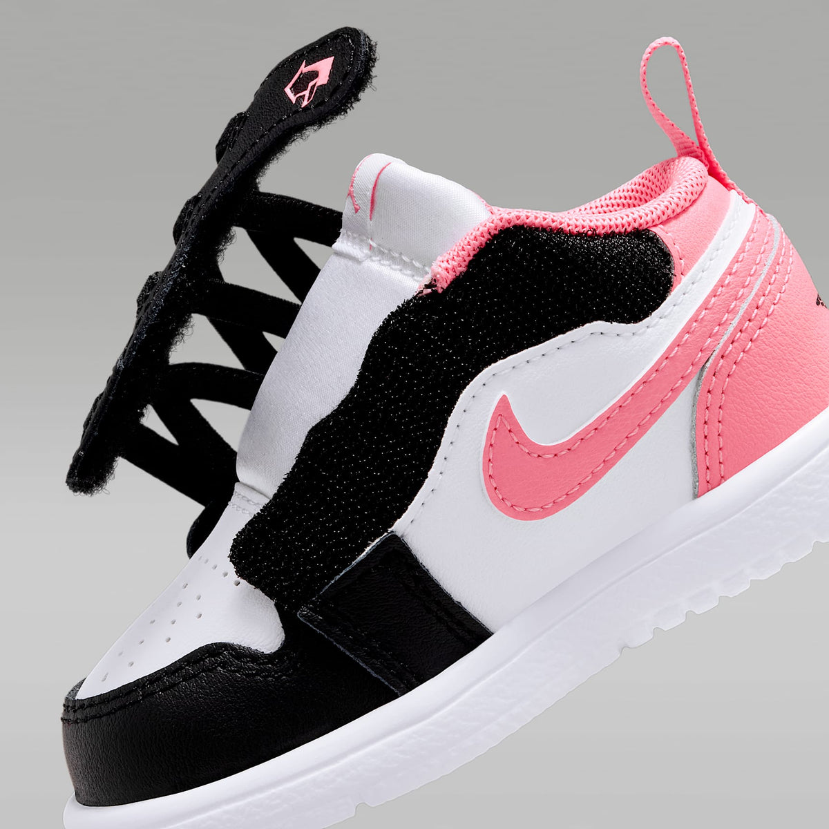 Jordan 1 Low Alt – Negro/Blanco/Rosa mirada – vista 8