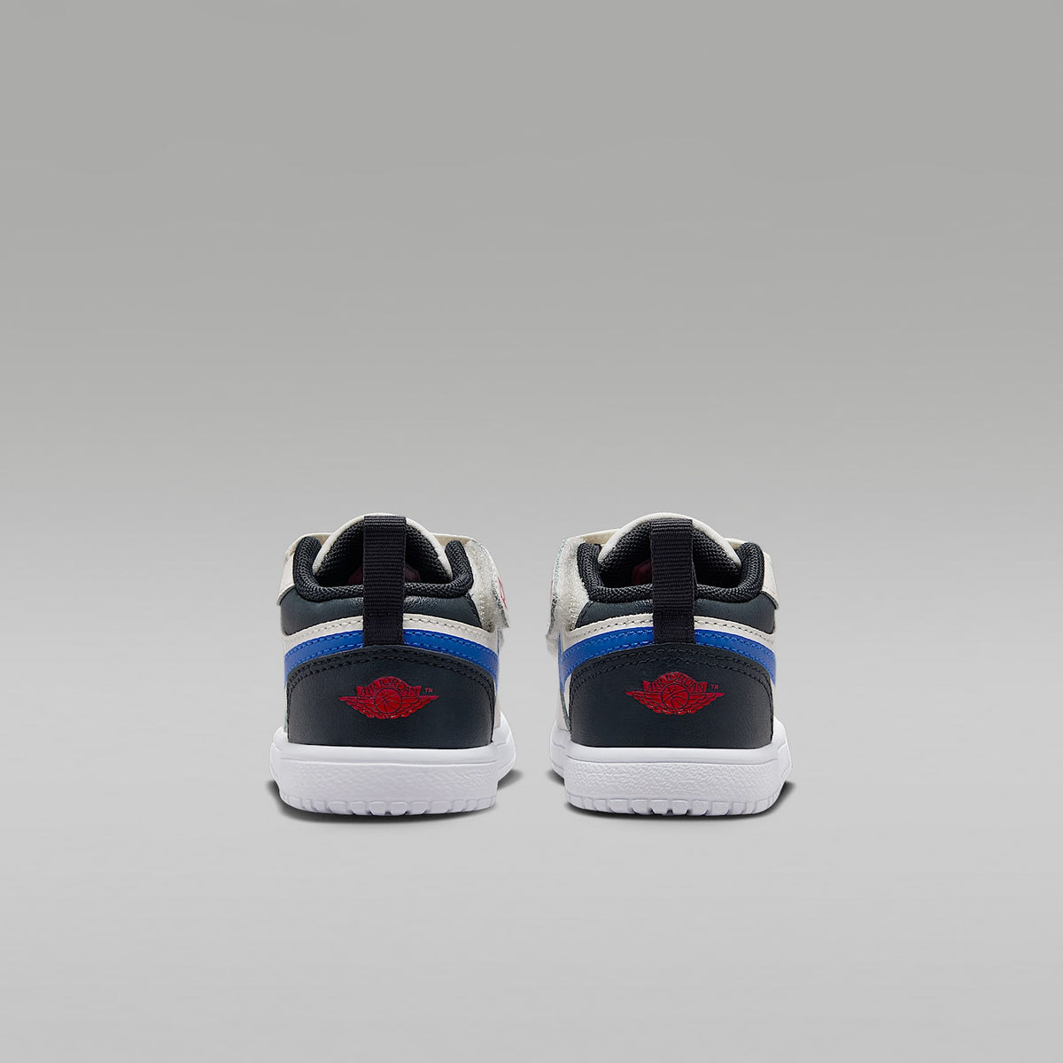Jordan 1 Low Alt – Fantasma/Sombrío apagado/Vela/Rojo universitario – vista 6