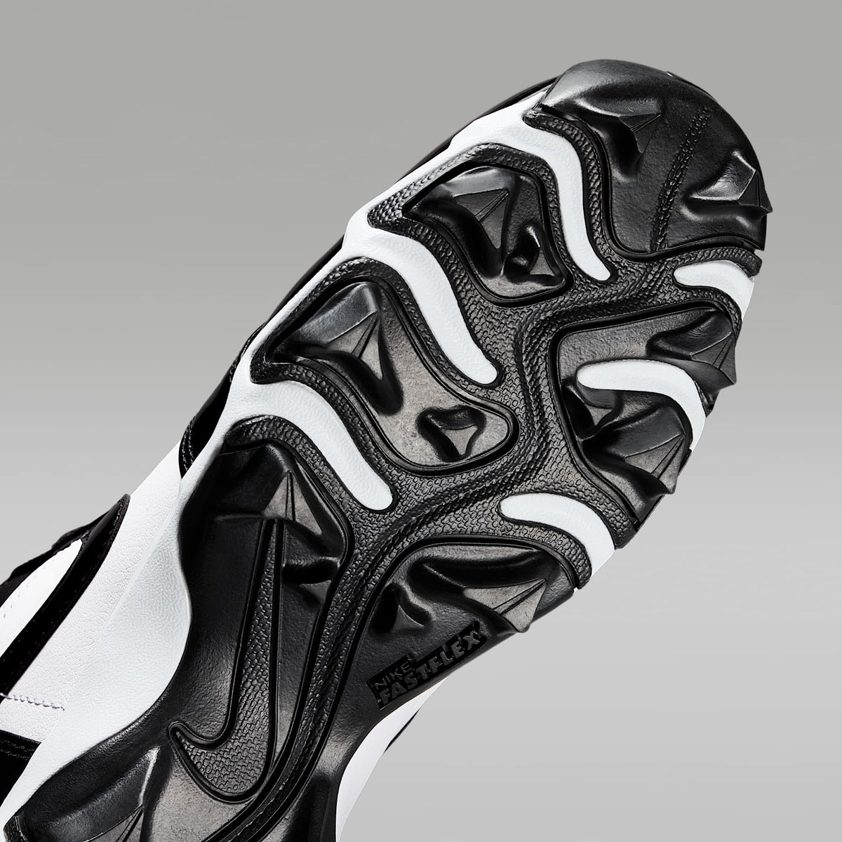 Jordan 1 Low – Blanco/Negro/Negro – vista 7