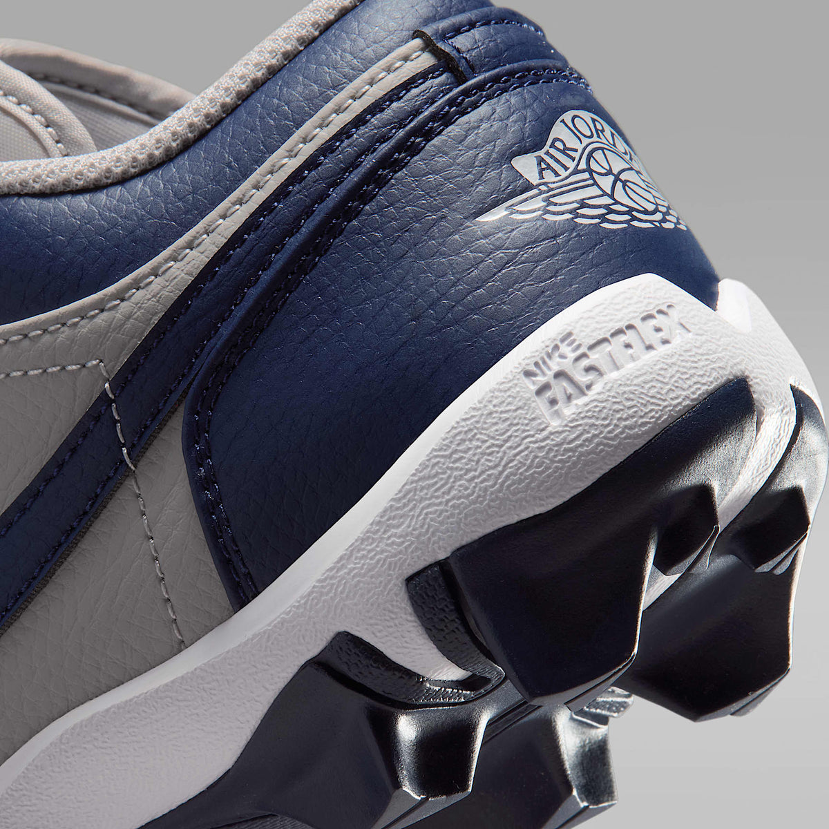 Jordan 1 Low – Gris lobo/Azul marino universitario – vista 9