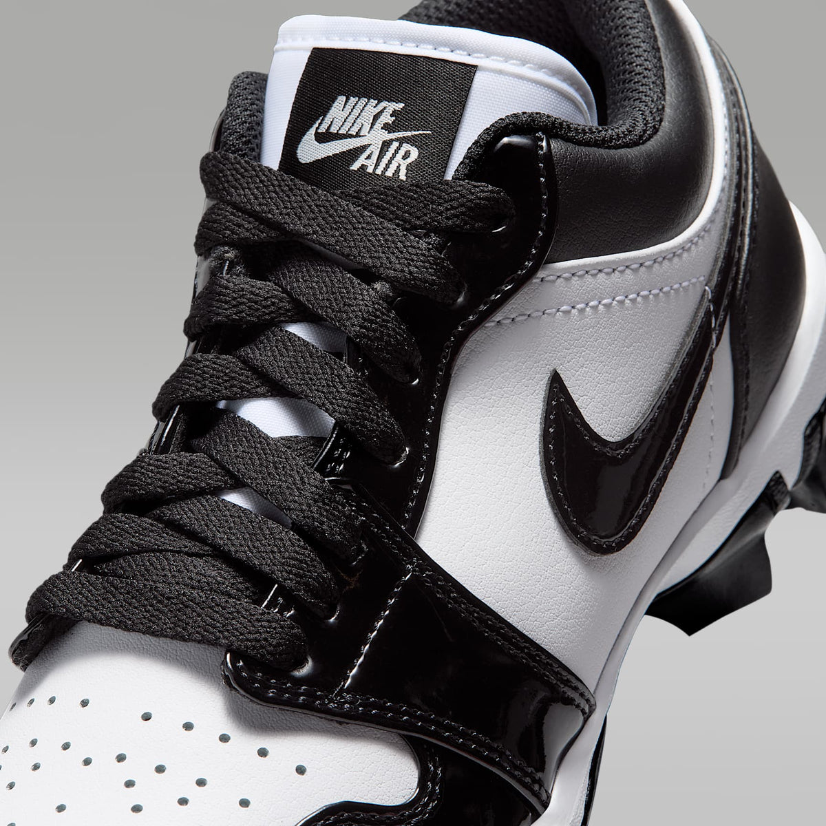 Jordan 1 Low – Blanco/Negro/Negro – vista 8