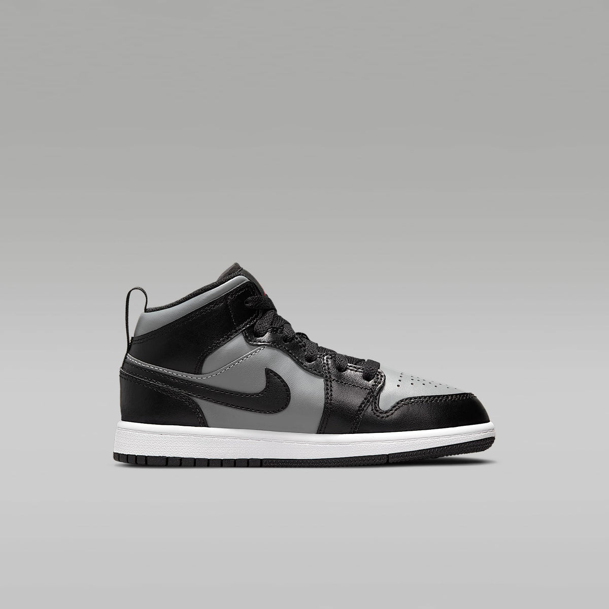 Jordan 1 Mid – Negro/Gris partícula/Blanco/Rojo gimnasio – vista 3