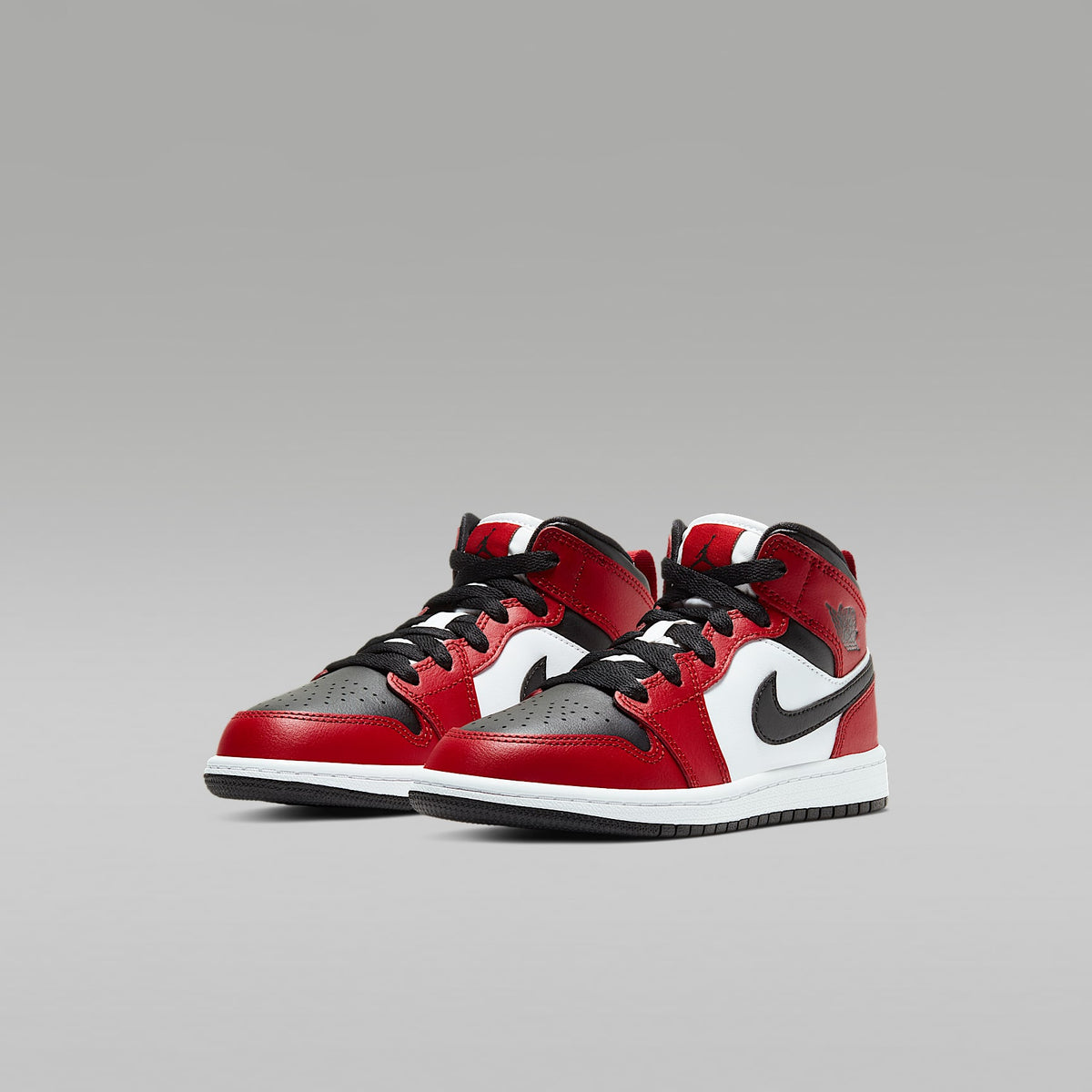 Jordan 1 Mid – Negro/Rojo gimnasio/Negro – vista 5