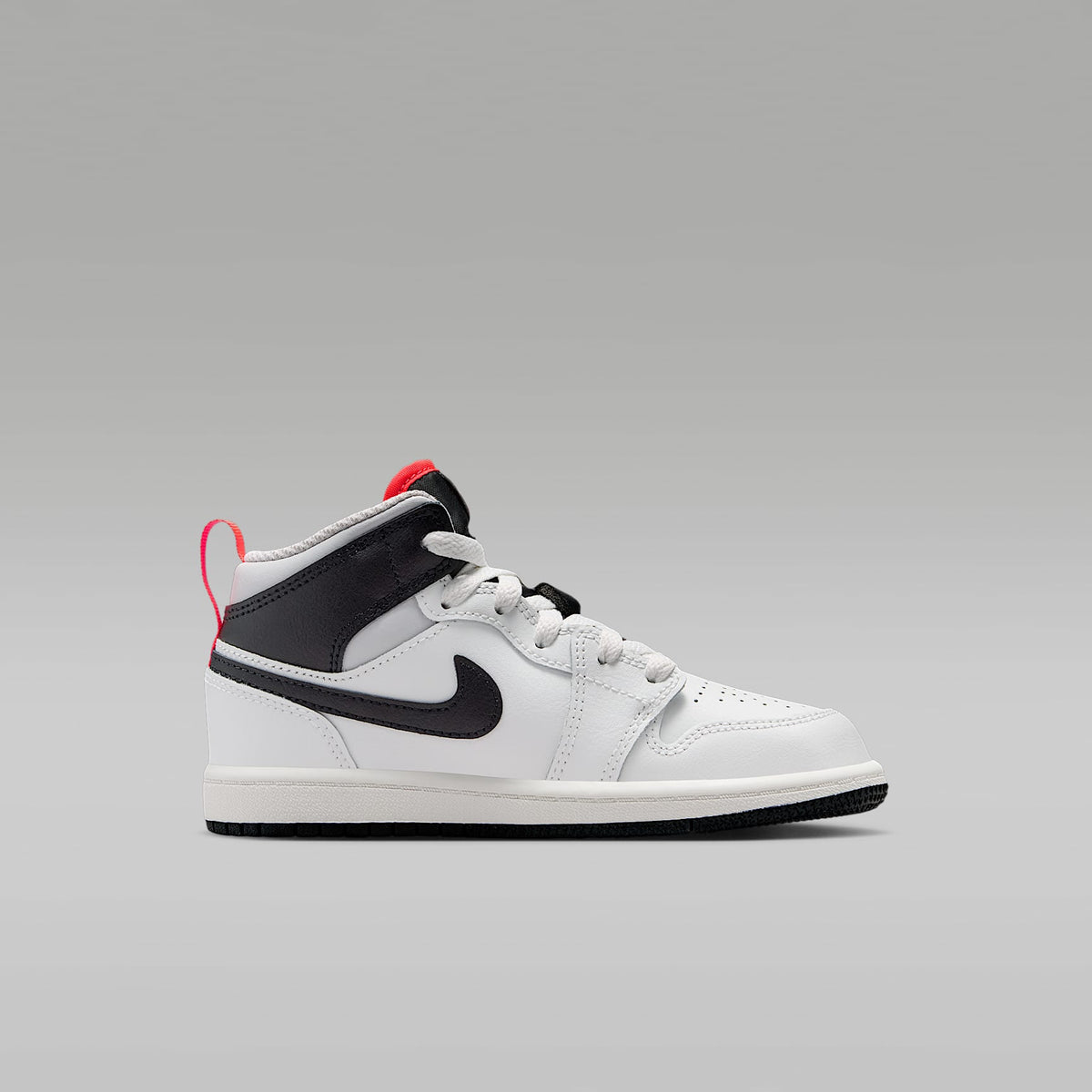 Jordan 1 Mid – Blanco cumbre/Infrarrojo 23/Gris neutro/Negro – vista 3