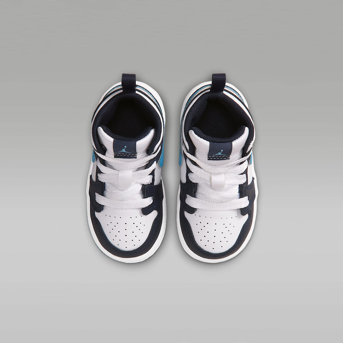 Jordan 1 Mid – Obsidiana/Blanco/Azul celeste oscuro – vista 4