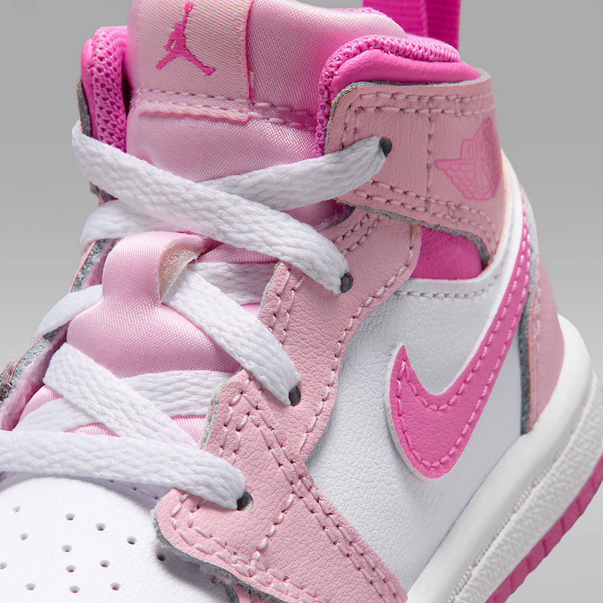 Jordan 1 Mid – Espuma rosa/Rosa china/Blanco/Espuma rosa – vista 7