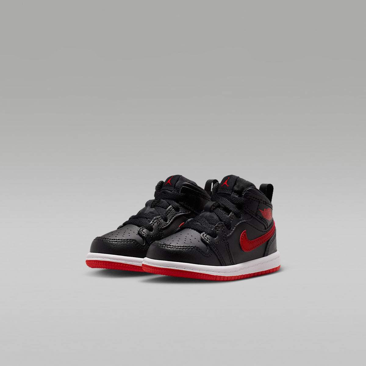 Jordan 1 Mid – Negro/Blanco/Rojo universitario – vista 5