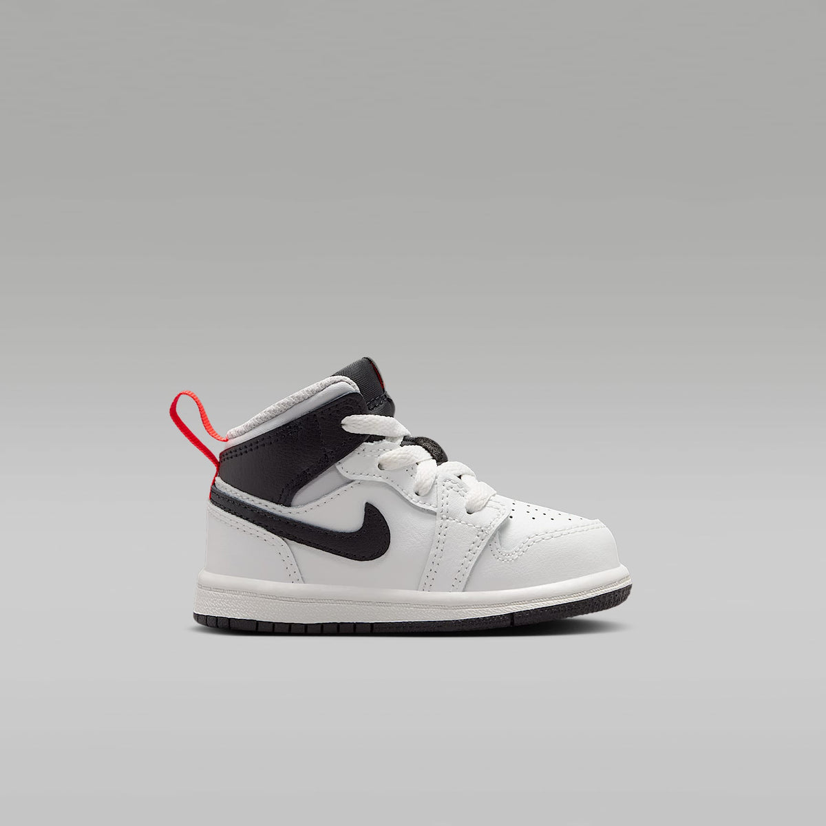 Jordan 1 Mid – Blanco cumbre/Infrarrojo 23/Gris neutro/Negro – vista 3